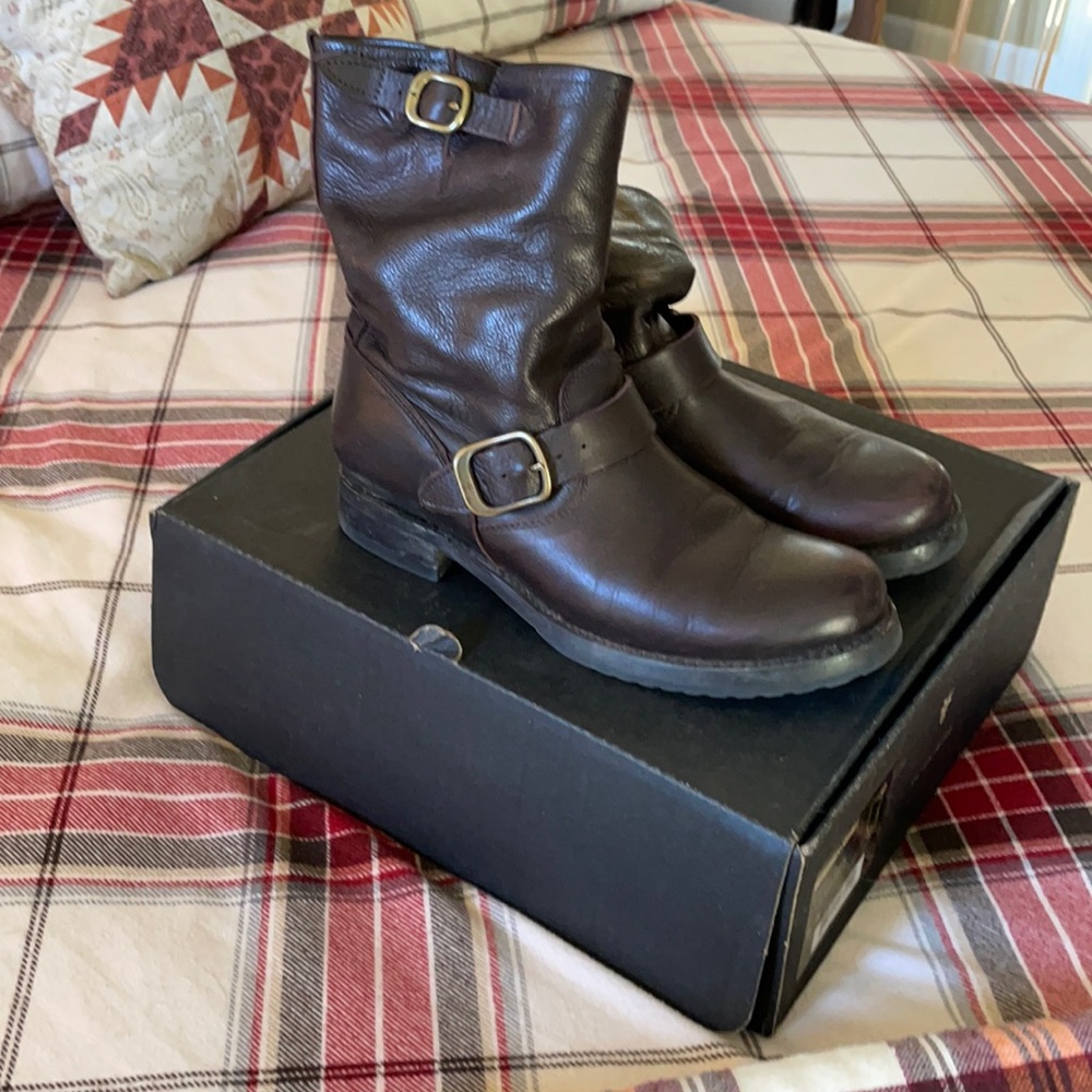 Frye Veronica Short boots
